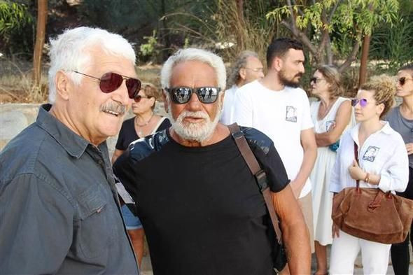 Ünlü oyuncu Salih Kalyon'dan 47 yıllık eşine veda - Resim : 3