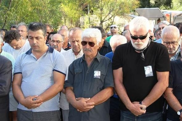 Ünlü oyuncu Salih Kalyon'dan 47 yıllık eşine veda - Resim : 4