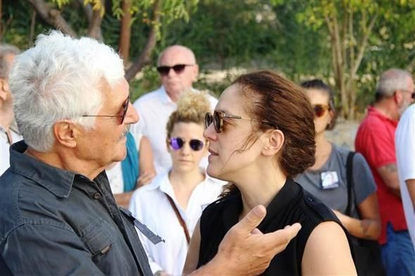 Ünlü oyuncu Salih Kalyon'dan 47 yıllık eşine veda