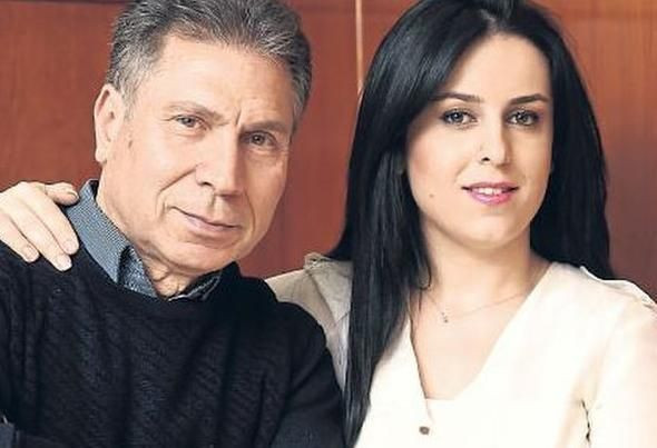 39 yaş küçük eşiyle canlı yayına katıldı: Bazen 'saçmalamışız' diyorum