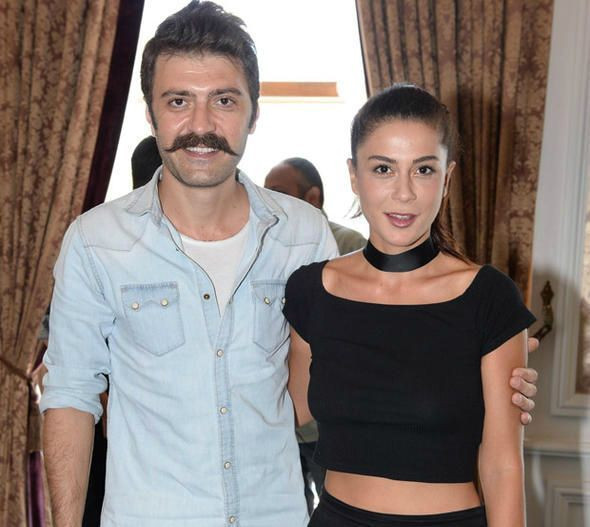 Ünlü çiftin düğün tarihi belli oldu! - Resim : 2