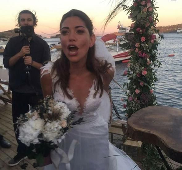 Ünlü oyuncu evlendi! - Resim : 2