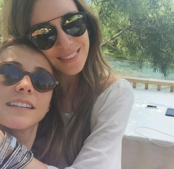 Burçin Terzioğlu'nda Sinem Kobal'a duygusal mesaj