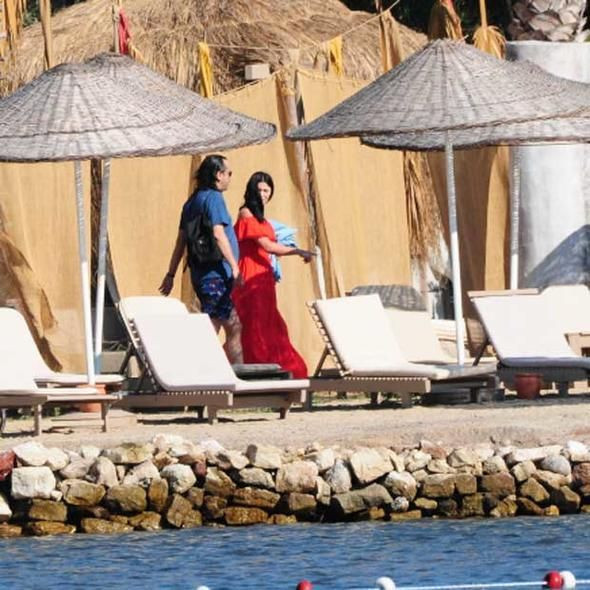 Deniz Çakır'ın aşk tatili