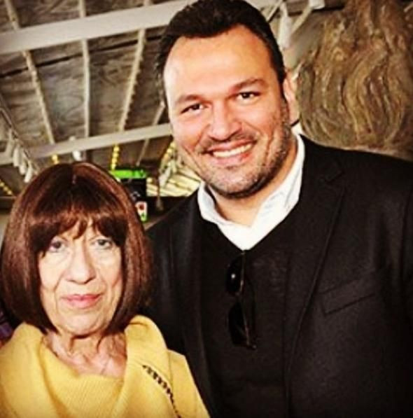 Ayşen Gruda'nın vefatı ünlü isimleri yasa boğdu - Resim : 3