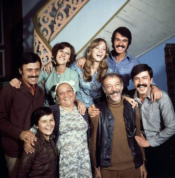 Ayşen Gruda'nın vefatı ünlü isimleri yasa boğdu - Resim : 5