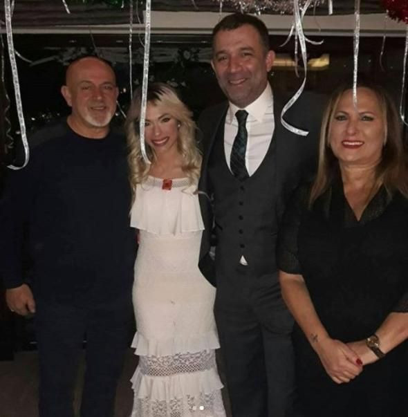 Borçları yüzünden mi düğün yapmadı? - Resim : 3