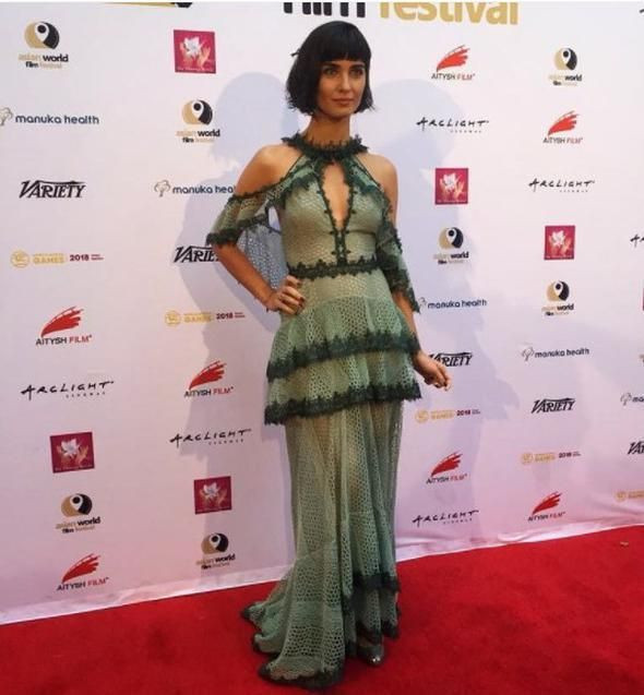 Tuba Büyüküstün geceye damga vurdu! - Resim : 2