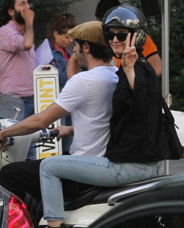 Kask yerine kasket! - Resim : 2