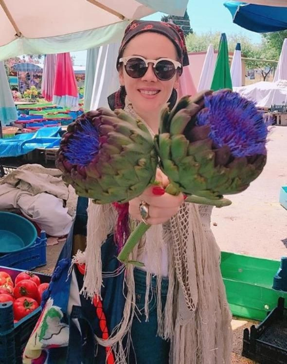 Köylere göç trendi hızla yayılıyor... Demet Evgar da oradan ev aldı! - Resim : 3