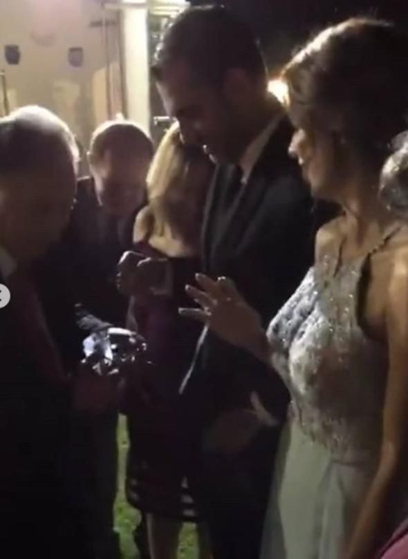 Ünlü oyuncu nişanlandı! - Resim : 6