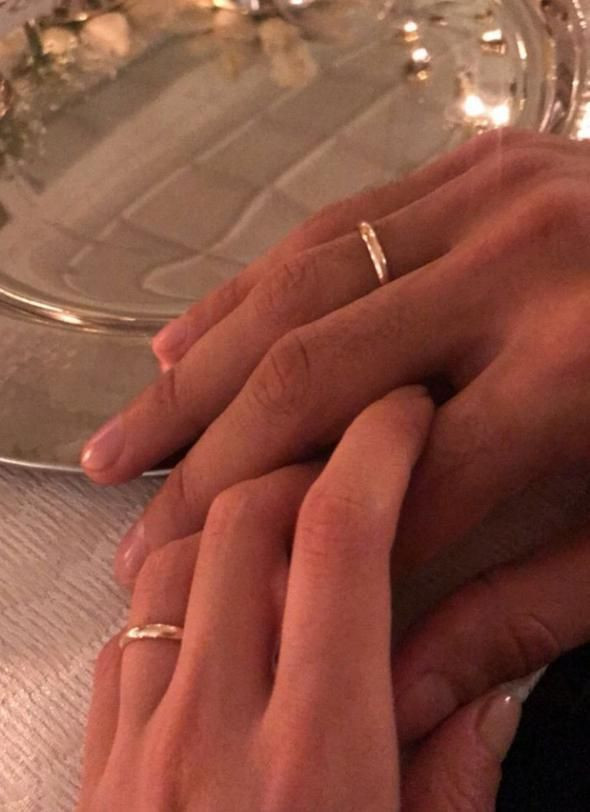 Kaleci Volkan Babacan ile a Haber spikeri Hilal Özdemir nişanlandı