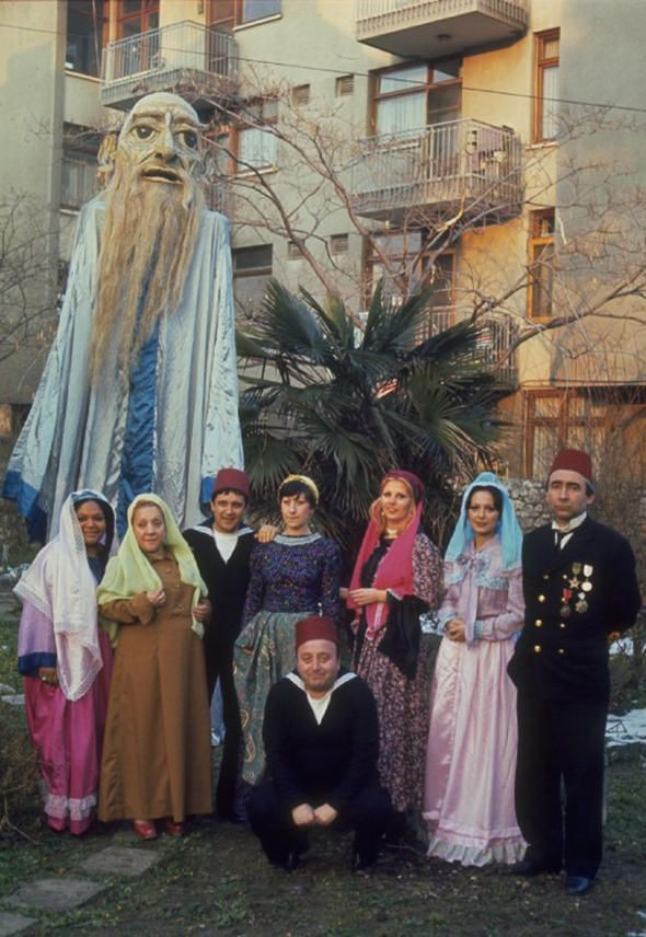 Ayşen Gruda'nın vefatı ünlü isimleri yasa boğdu - Resim : 7