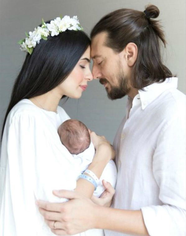 Ünlü çiftin mutlu günü!