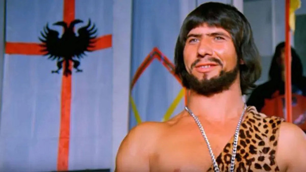 Türk sinemasının usta ismi, Yeşilçam’ın 'Rambo'su Sönmez Yıkılmaz hayatını kaybetti