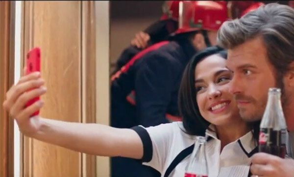 Kıvanç Tatlıtuğ ile Başak Dizer arasında kıskançlık krizi