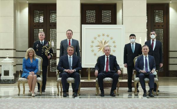ABD Büyükelçisi Flake, Cumhurbaşkanı Erdoğan’a güven mektubunu sundu - Resim : 2