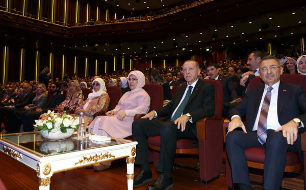 Yusuf İslam'dan Erdoğan'a gitar hediyesi - Resim : 2