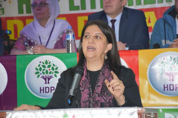 HDP'den seçim açıklaması... HDP Eş Genel Başkanı Pervin Buldan partisinin Batman 4. Olağan Kongresi'nde konuştu - Resim : 2