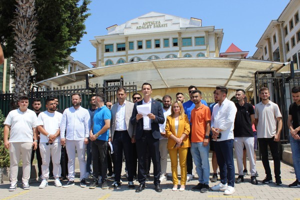 Instagram kararının ardından BTK hakkında suç duyurusu