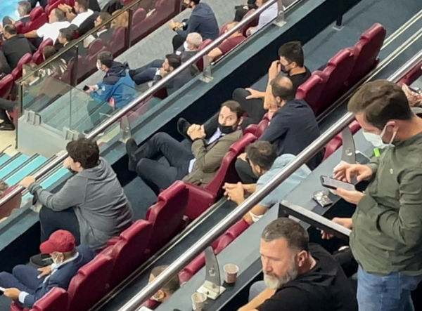 Berat Albayrak Trabzonspor- Galatasaray maçında locada görüntülendi