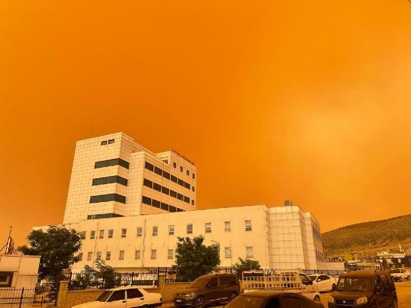 Meteoroloji'den kritik uyarı geldi. Türkiye'yi toz bulutu vuracak. İşte Türkiye geneli toz bulutunun etkili olacağı bölgeler... - Resim : 3