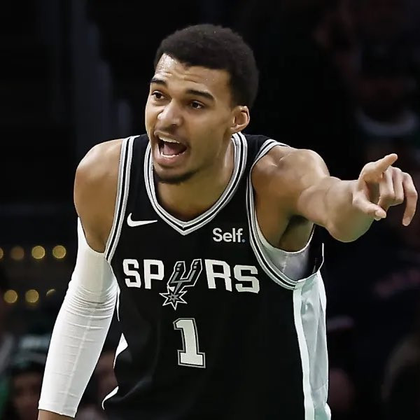 Bir cisim yaklaşıyor!