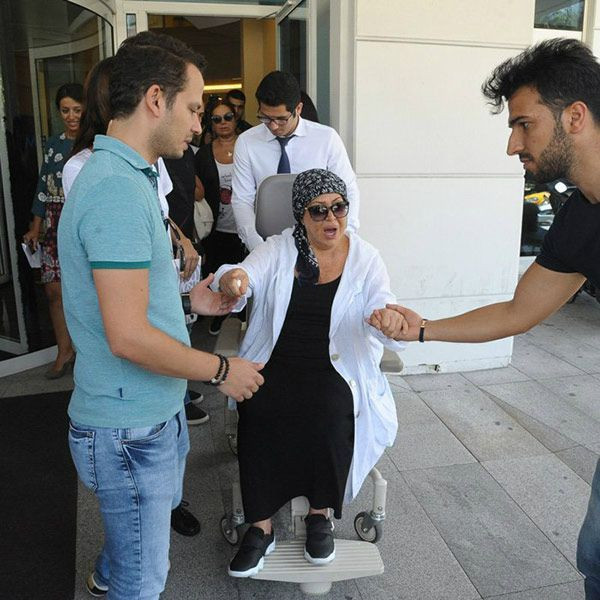 Türkan Şoray taburcu oldu - Resim : 3