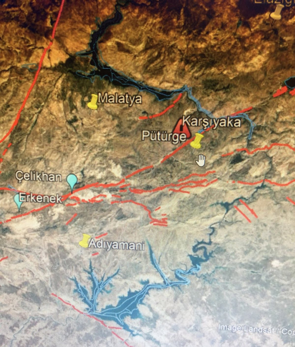 Malatya'da korkutan deprem! Deprem birçok ilden hissedildi. Deprem kısa süreliğine paniğe neden oldu