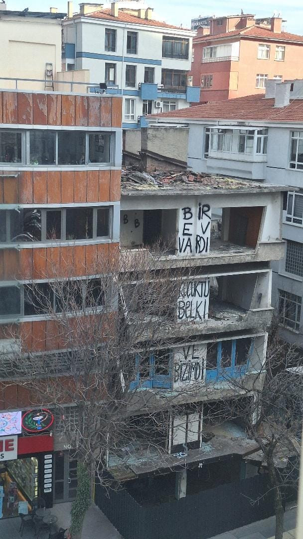 Dijitale akan milyonlar, sinemaya gelmeyen adalet