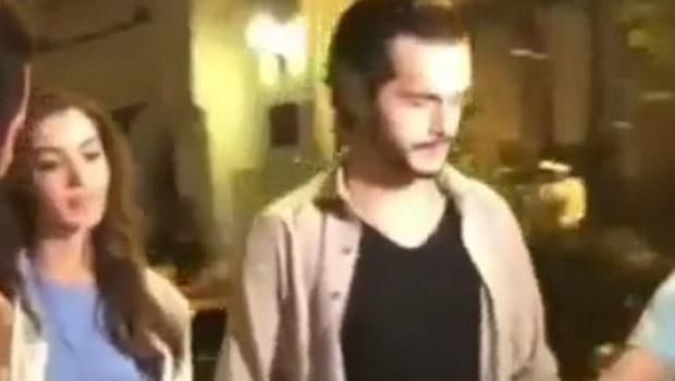 İlk kez el ele görüntülendiler!