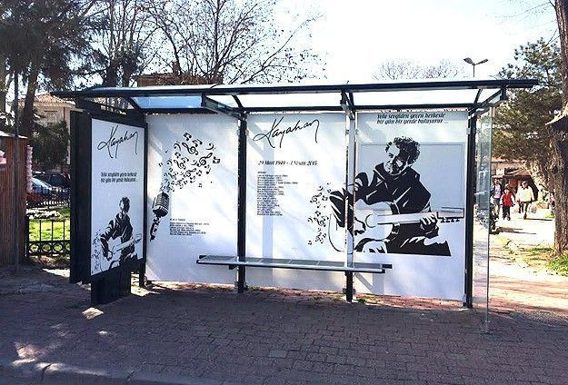 İETT, Kayahan için bunu yaptı!