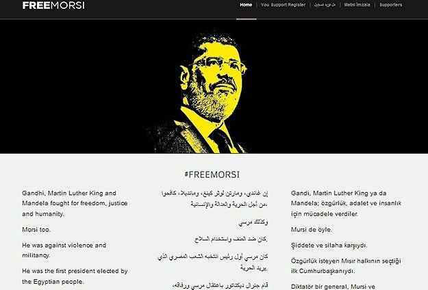 Gazeteci ve yazarlar Mursi'ye destek için bunu yaptı!