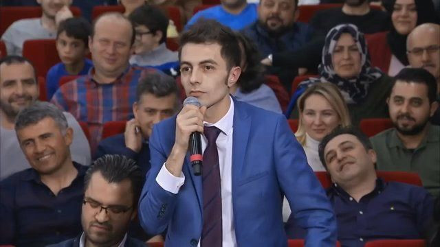 Ali Sunal'dan Yılmaz Erdoğan'a gönderme!