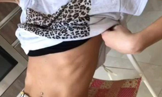 Ünlü şarkıcı yaşadığı zor günleri anlattı - Resim : 9