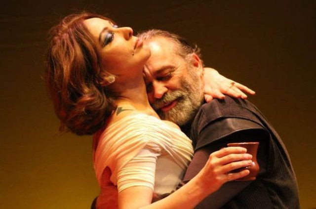 Ünlü çiftin ayrılık nedeniyle ilgili flaş iddia!