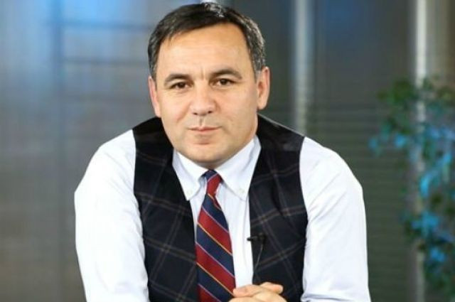 Hürriyet'ten ayrılan hangi köşe yazarı Sözcü kadrosuna katıldı?