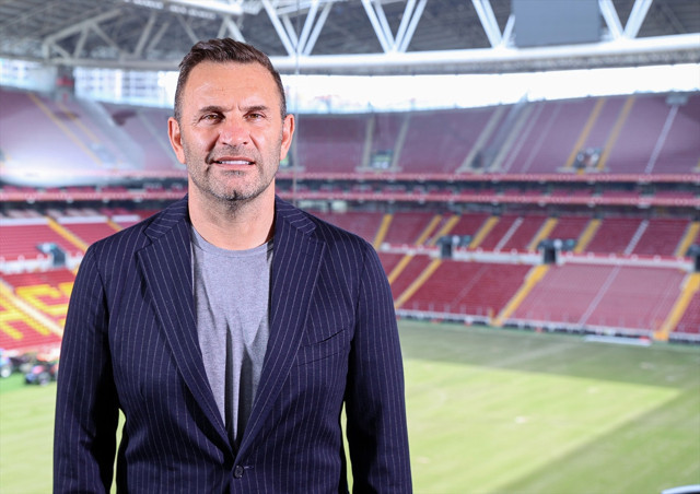 Elini uzatmıştı ama Jorge Jesus dönüp gitmişti! Okan Buruk, Jorge Jesus'la olan fotoğrafın perde arkasını anlattı