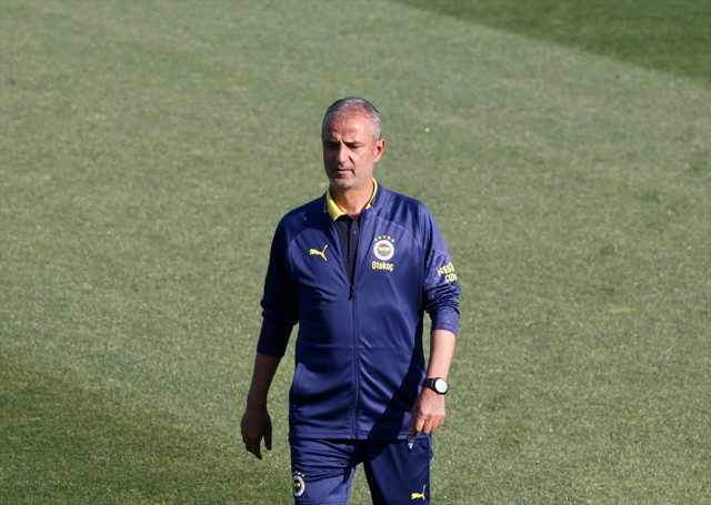 Ali Koç'un, İsmail Kartal'la yaptığı anlaşmanın detayları ortaya çıktı. Jorge Jesus ile İsmail Kartal'ın yıllık ücreti arasında dağlar kadar fark varmış! - Resim : 2