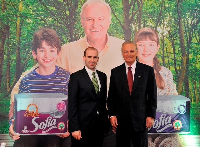 Ediz Hun reklam yeminini bozdu!