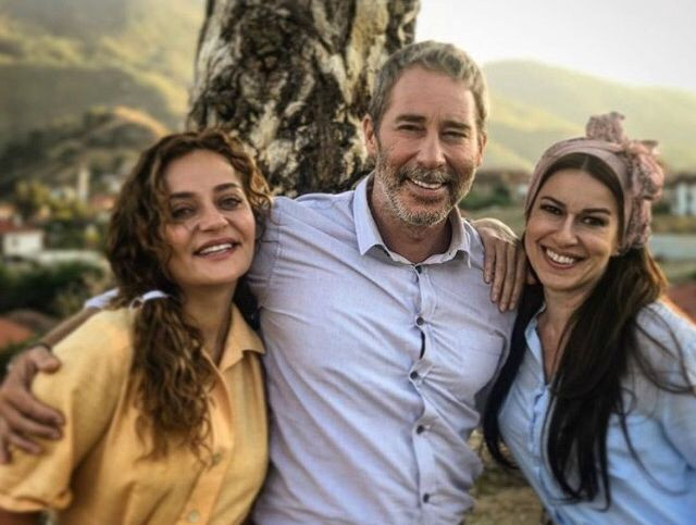 İpek Tuzcuoğlu 'Yalaza' ile dönüyor - Resim : 2