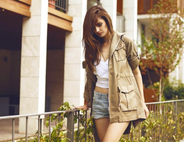 Kenan İmirzalıoğlu ile oynadığı dizi hala hafızalarda! Selin Demiratar oyunculuğu bıraktığını duyurdu - Resim : 2