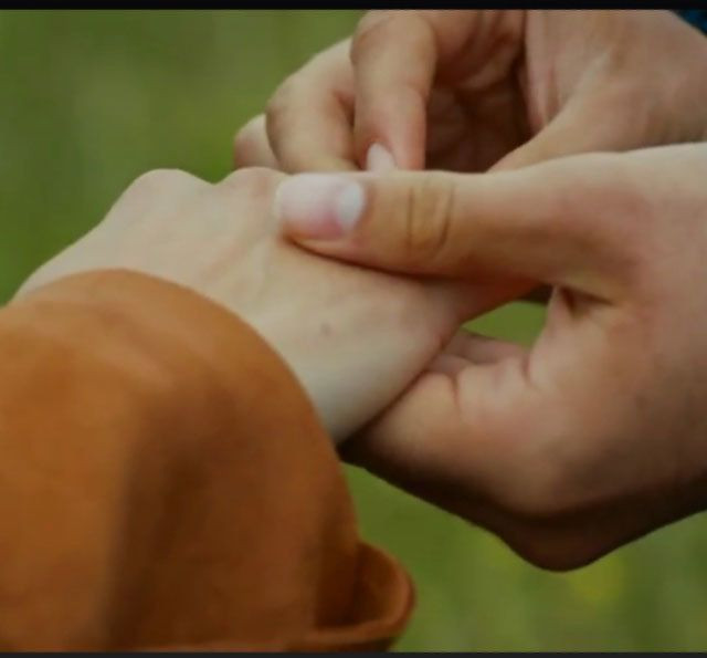 Kıvanç Tatlıtuğ vücudunun hangi bölgesi için dublör kullanıyor? - Resim : 3