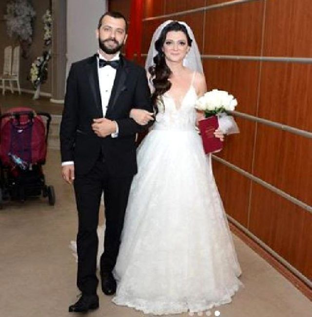 Adliyede intihar eden şahıs ünlü yazarın eşi çıktı!