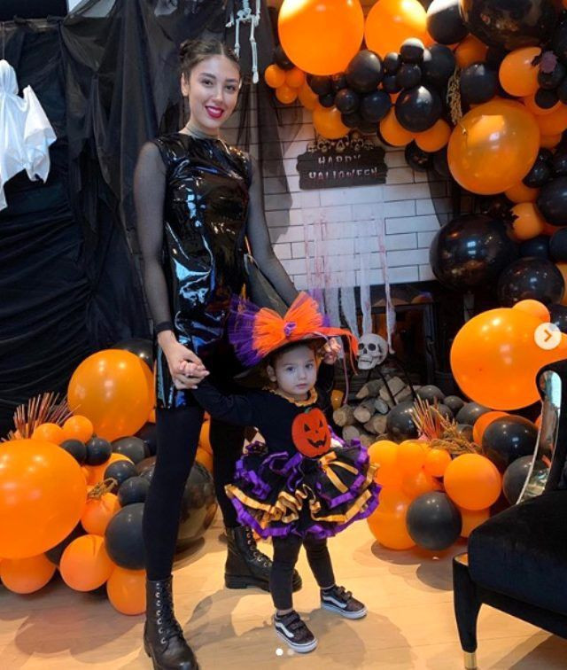 Berkay'ın eşi Özlem Ada Şahin'e Cadılar Bayramı linci - Resim : 3