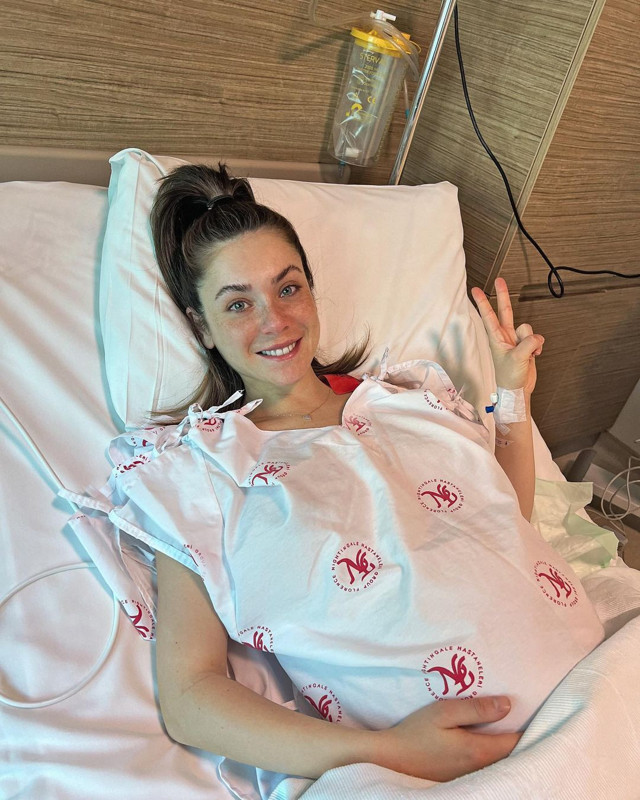 Ünlü oyuncu Fulya Zenginer anne oldu - Resim : 2