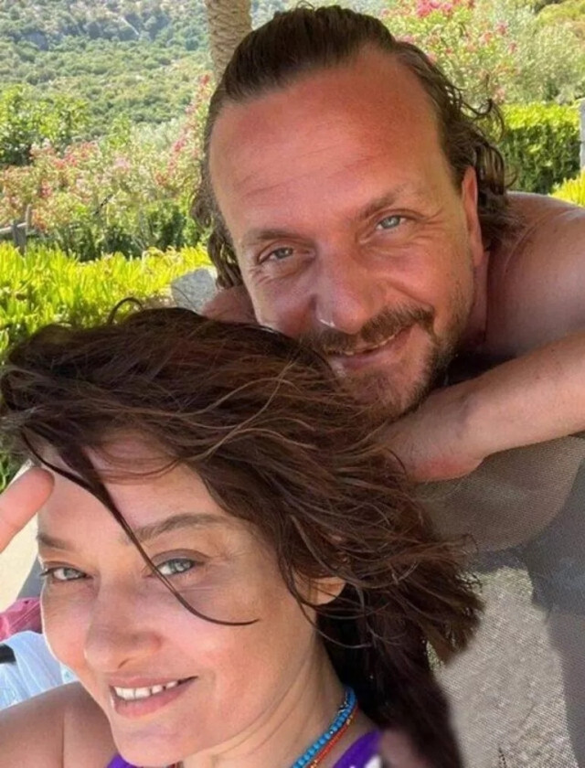 Nurgül Yeşilçay makyajsız fotoğrafıyla olay oldu - Resim : 4
