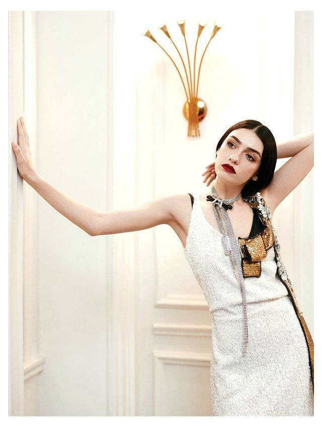 Hazar Ergüçlü yapımcı oldu! - Resim : 3