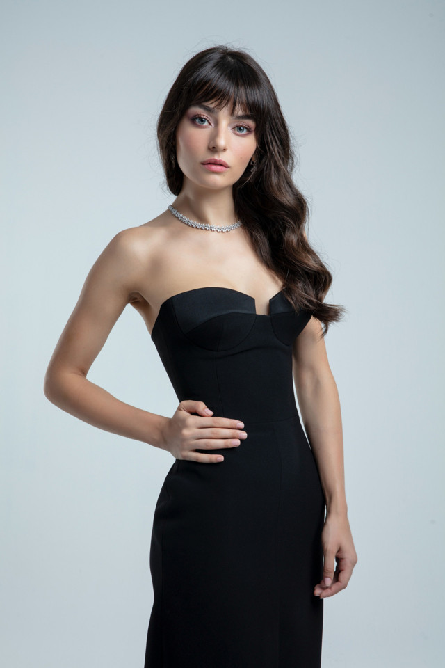 Ayça Ayşin Turan yeni dizisi Arıza'yı anlattı: Senaryoyu okuduğumda beni etkileyen ilk şey...