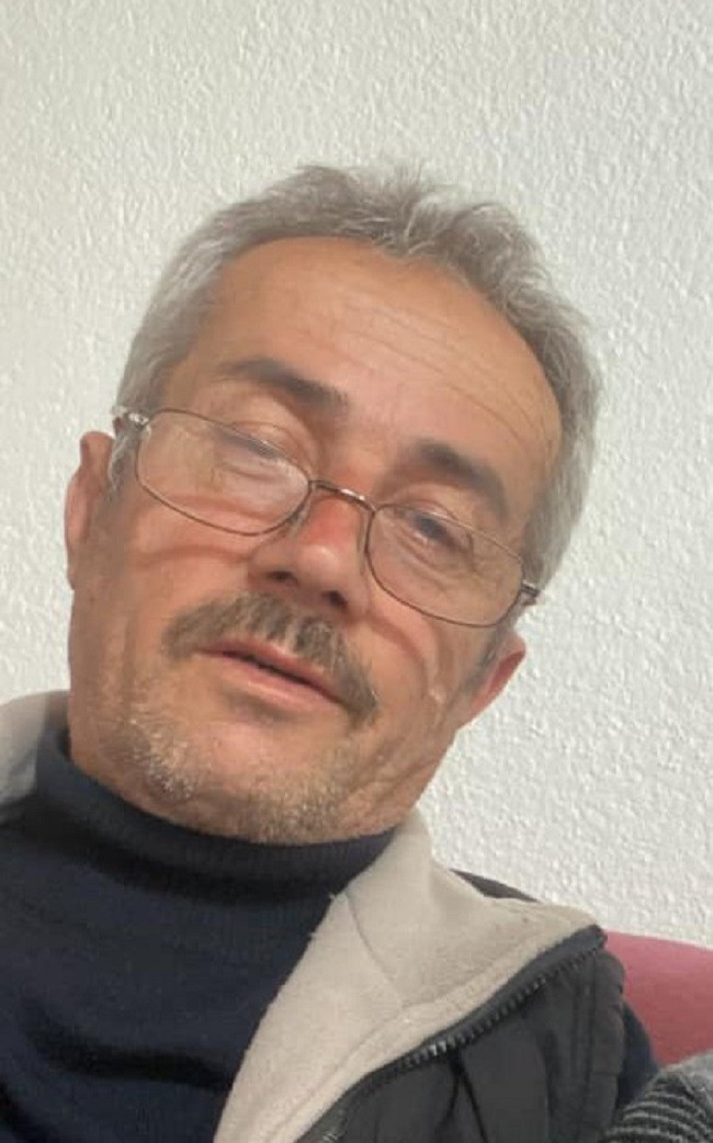 Kendi diktiği ağaçları sularken yangın çıktı, yangına müdahale ederken kalp krizi geçirerek hayatını kaybetti - Resim : 2